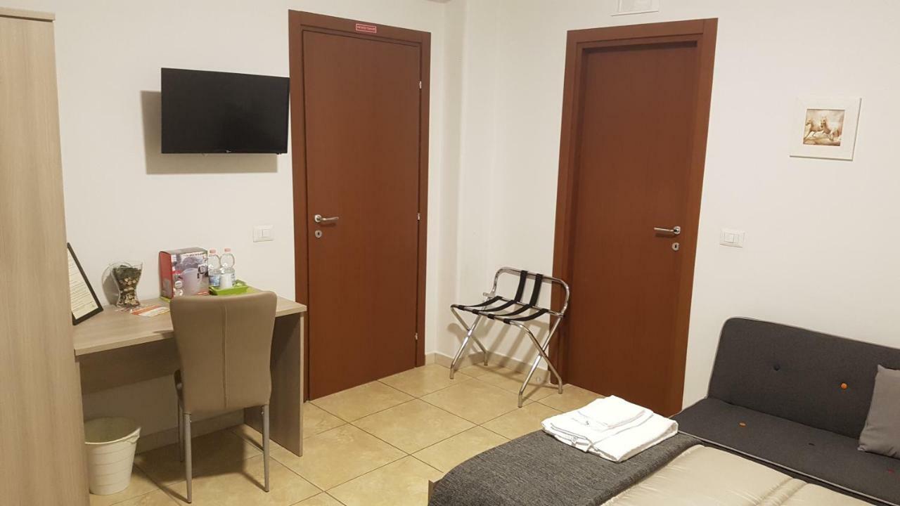 Etna Parking Hotel Catania Bagian luar foto