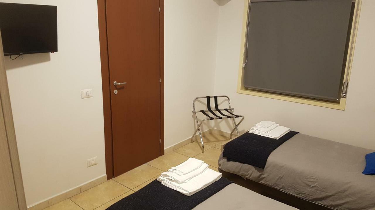 Etna Parking Hotel Catania Bagian luar foto