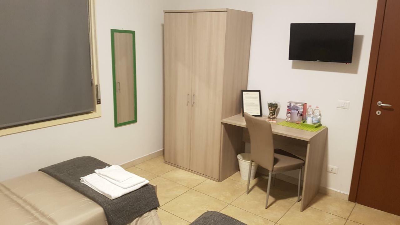 Etna Parking Hotel Catania Bagian luar foto