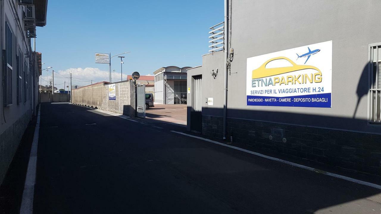 Etna Parking Hotel Catania Bagian luar foto