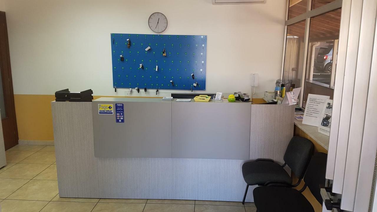 Etna Parking Hotel Catania Bagian luar foto