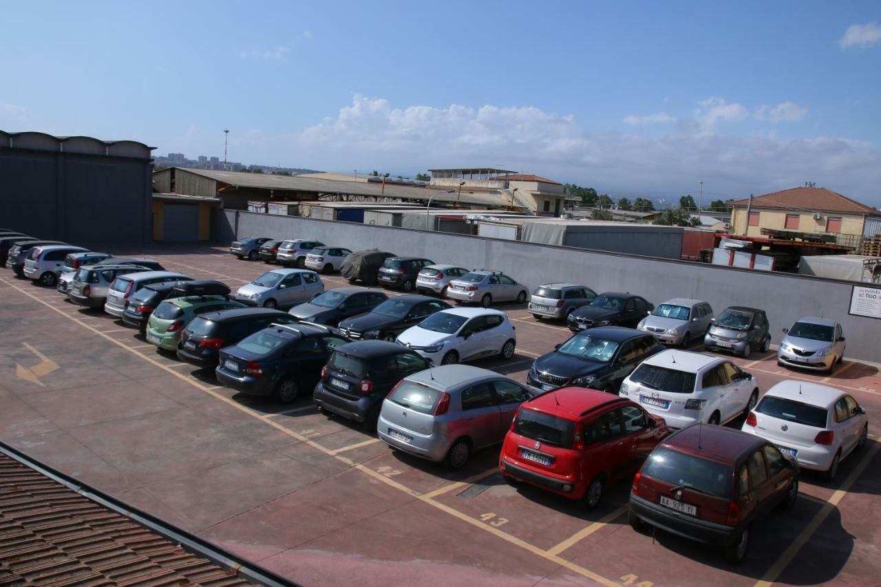 Etna Parking Hotel Catania Bagian luar foto